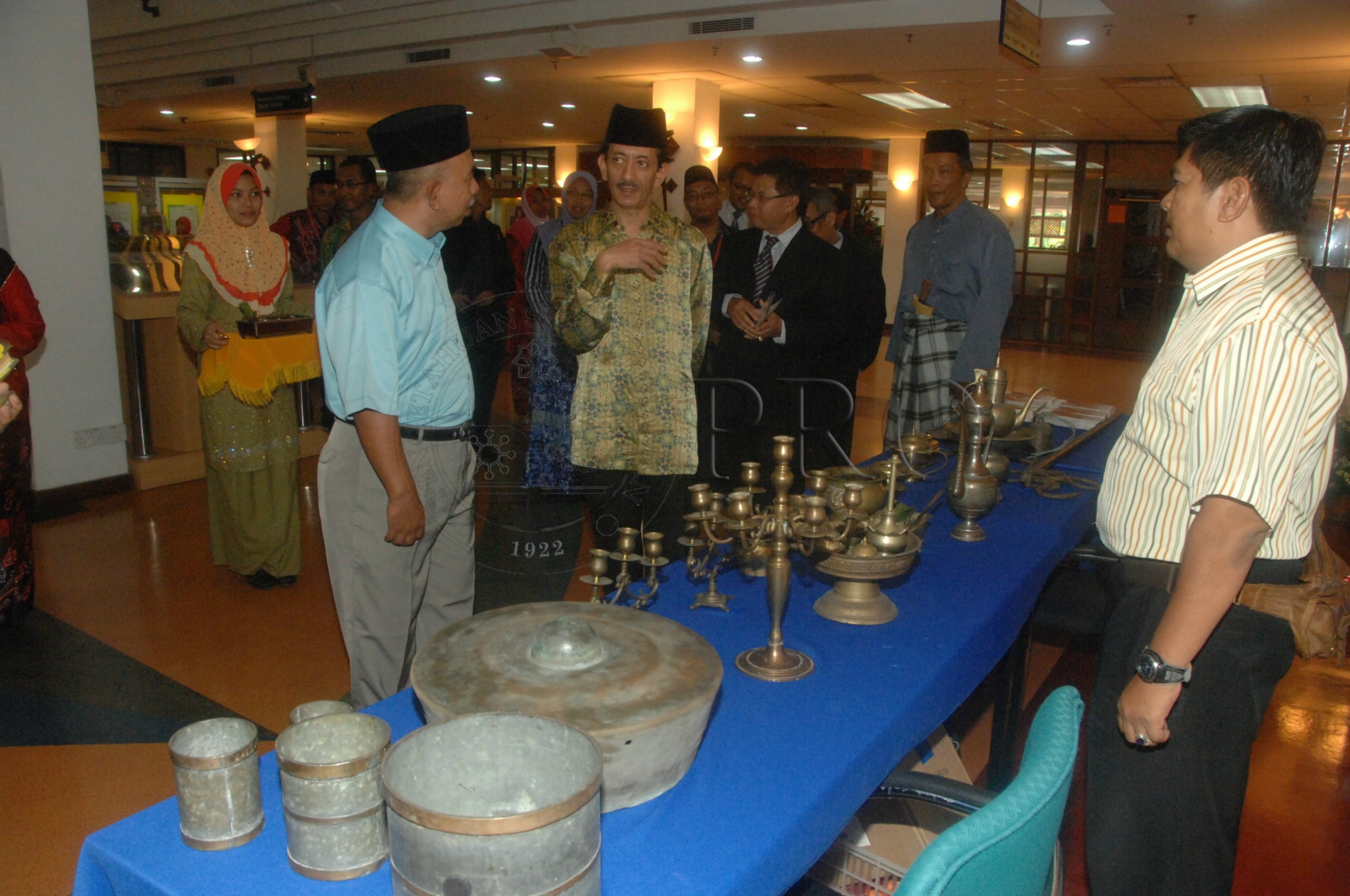 PRO 14 33 WACANA FBA 0109